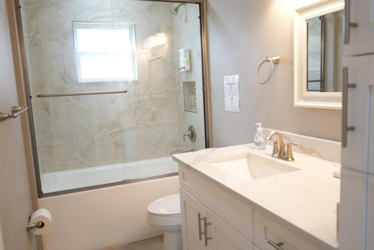 Hosting 1 Villa Tampa Bagian luar foto